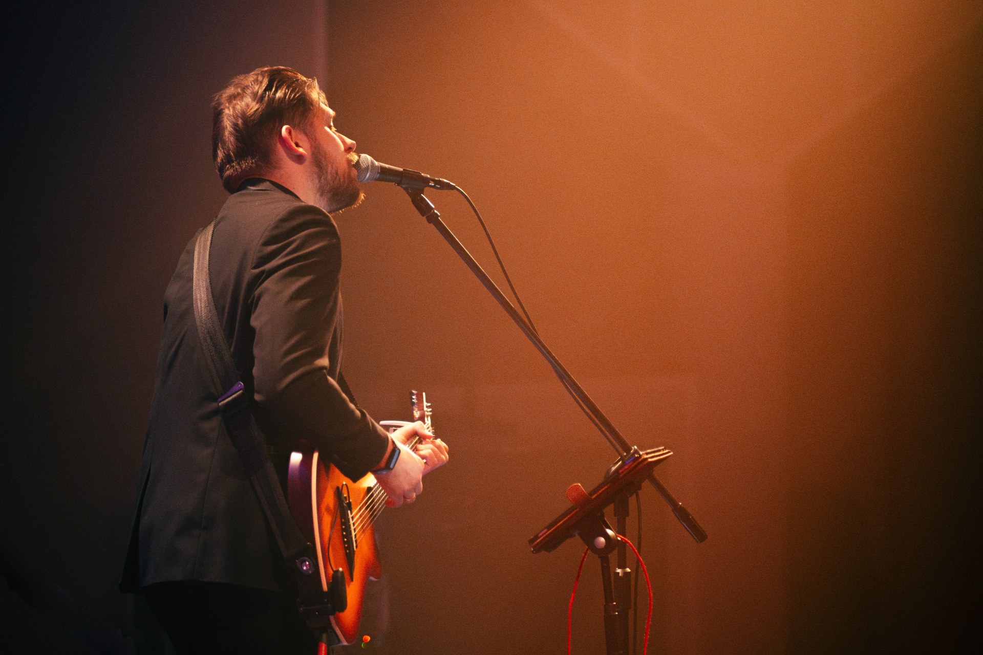 Between Silence and Light galerijos nuotrauka